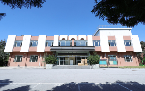 明康健康科学园正门 